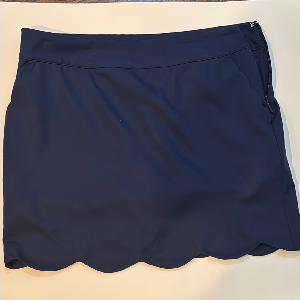 Vineyard Vines Blue Mini Skort with Scalloped Hem for Resort Wear
